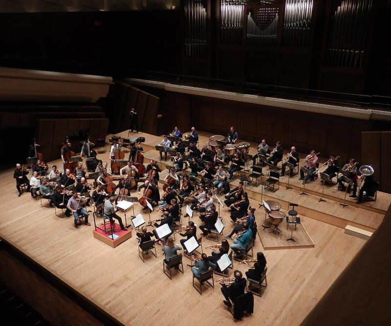 Performing Bruckner's 4th Symphony with the Mahler Chamber Orchestra under the baton of Daniel Harding at the Sumida Triphony Hall in Tokyo (Japan). March 2019